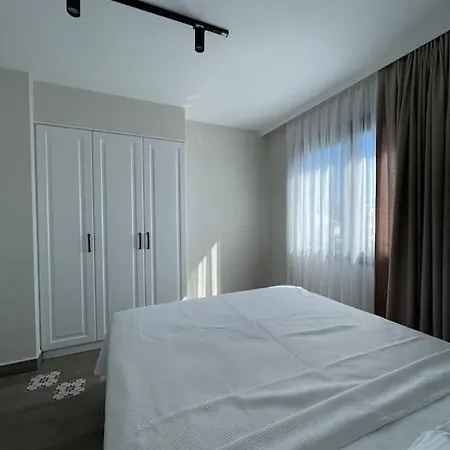 Zehra Boutique Homes, 300 Meters From The Sea 아파트 *