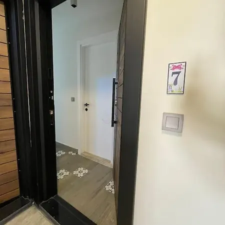 Zehra Boutique Homes, 300 Meters From The Sea * 말마리스