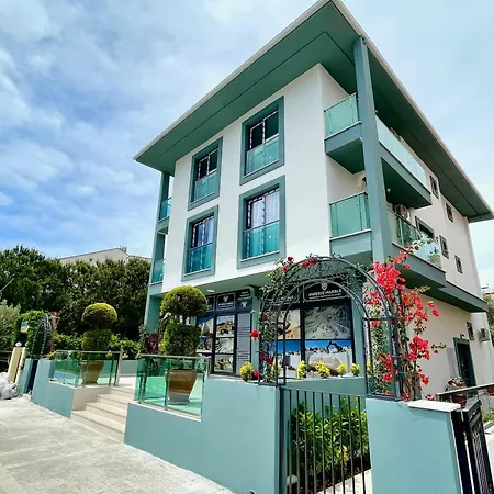 Zehra Boutique Homes, 300 Meters From The Sea マルマリス
