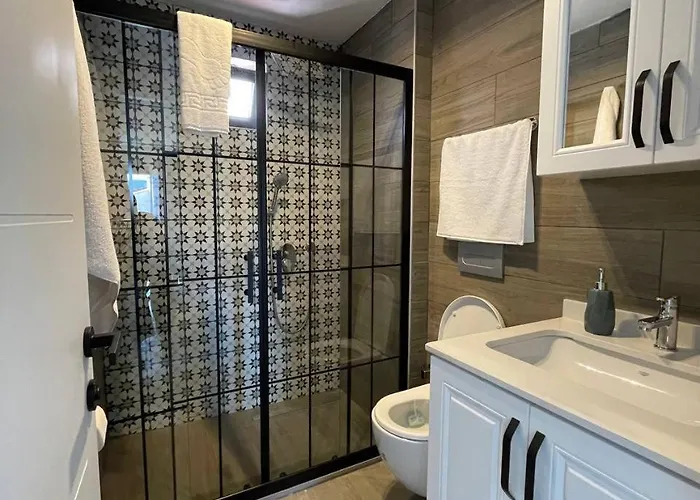 Zehra Boutique Homes, 300 Meters From The Sea アパート マルマリス